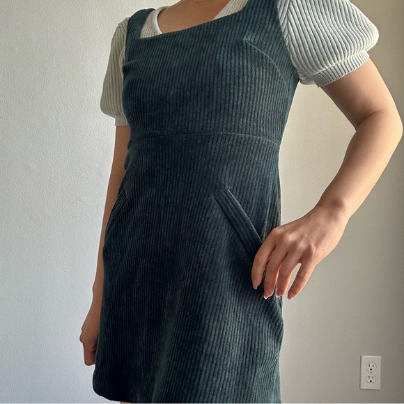 NWOT TOPSHOP Corduroy Pinafore Square Neck Open Back Mini Dress in Forest Green - Picture 5 of 12